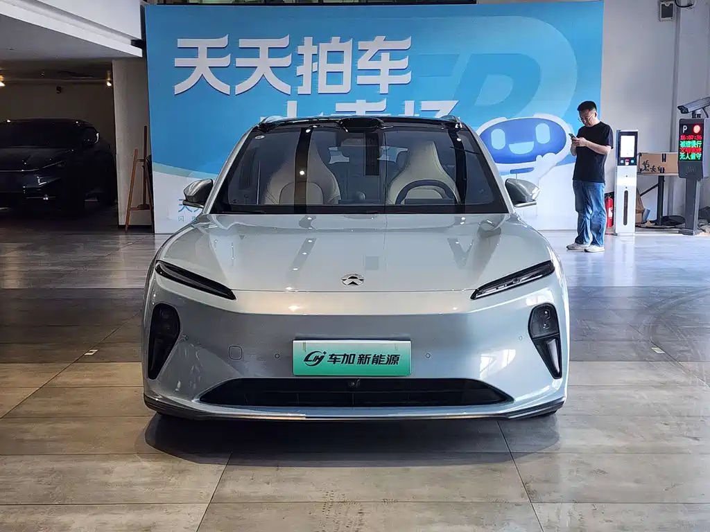 NIO ET5T — миниатюра 2