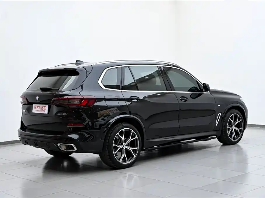 BMW X5 2022 xDrive 40Li M Sport