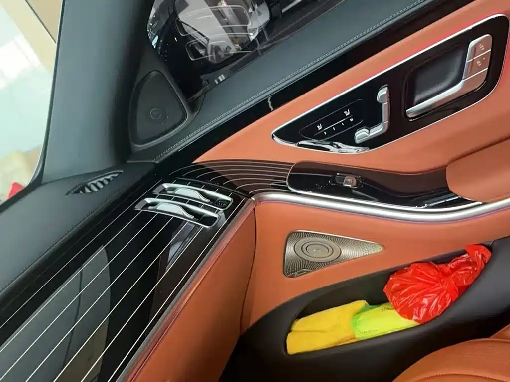 Mercedes-Benz S-Class — миниатюра 6