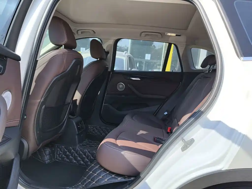 BMW X1 — миниатюра 17