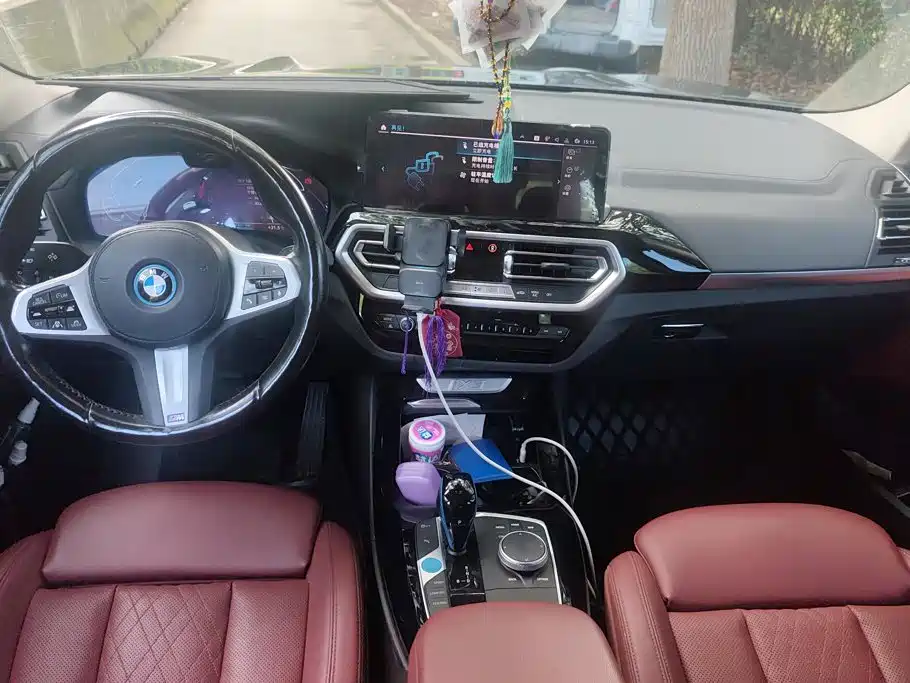 BMW iX3 — миниатюра 13