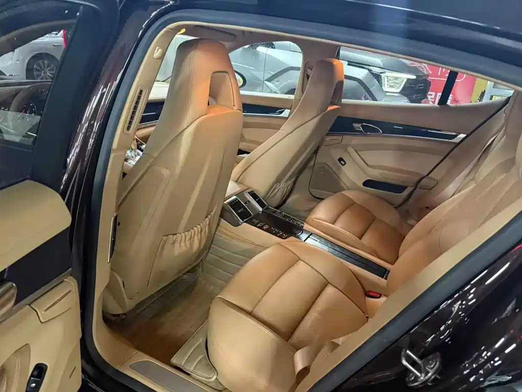 Porsche Panamera — миниатюра 8