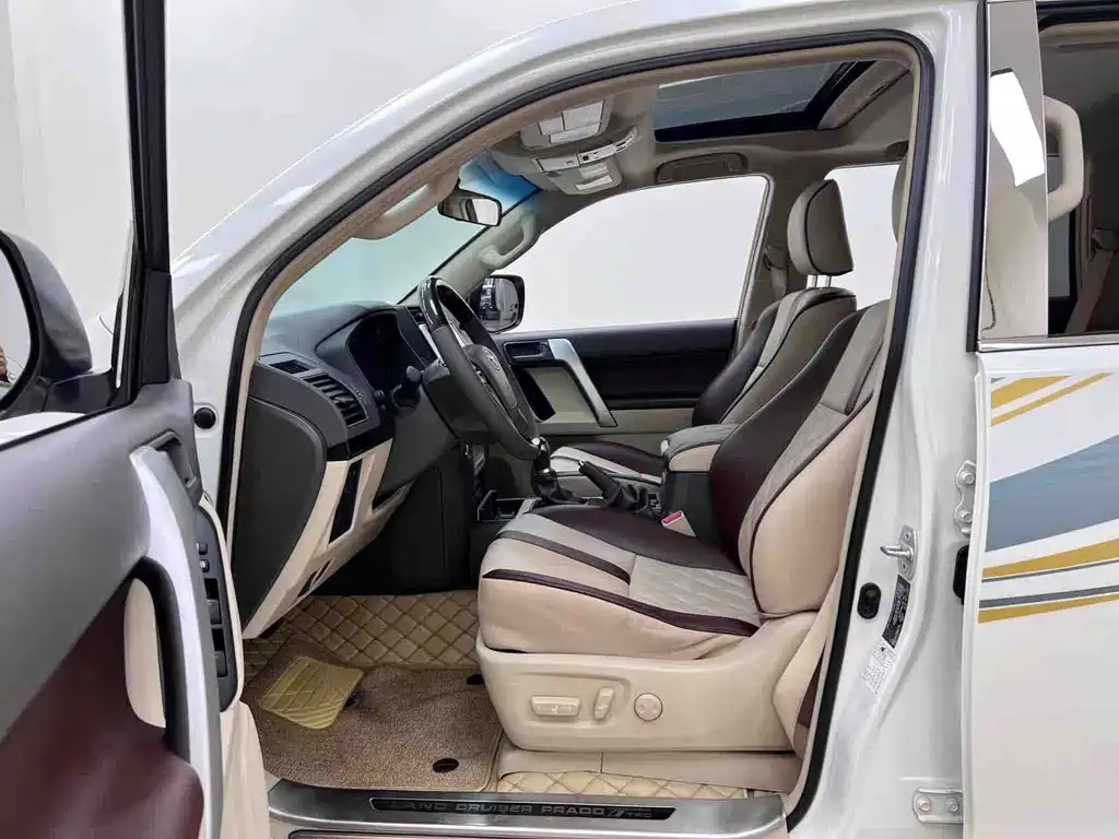 Toyota Prado (Import) — миниатюра 10