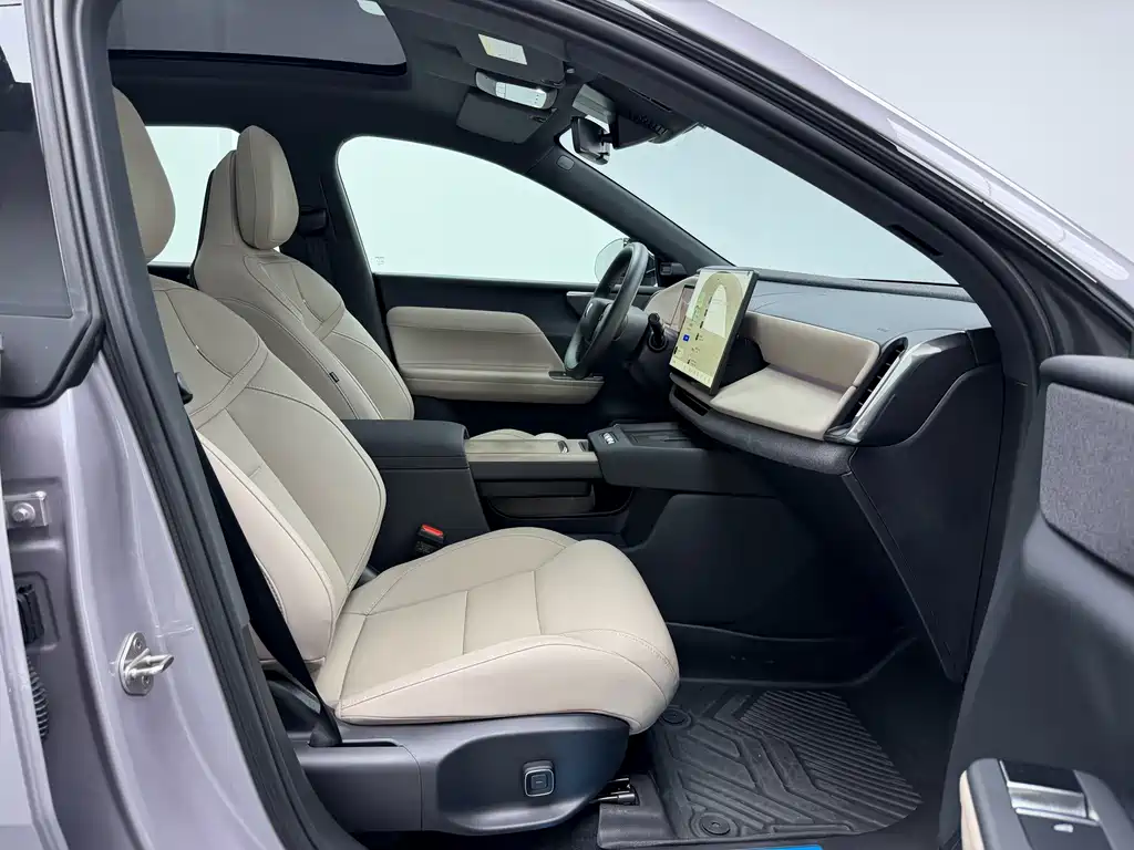 Volvo XC70 PHEV — миниатюра 9