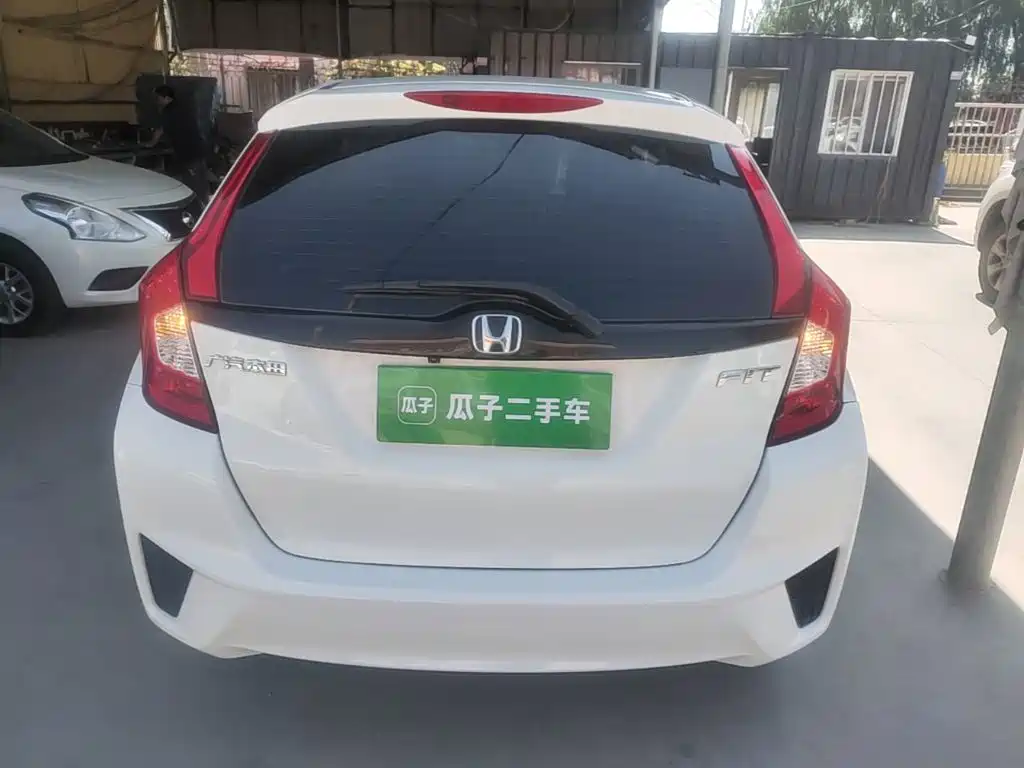Honda Fit — миниатюра 6