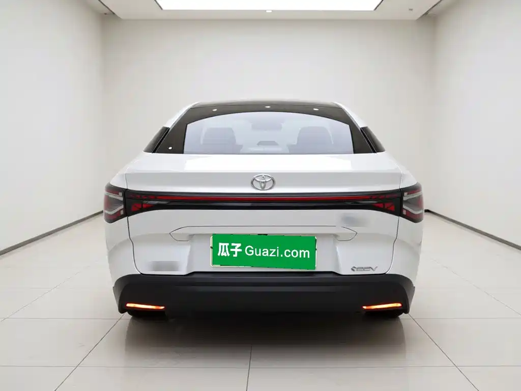 Toyota bZ3 — миниатюра 3
