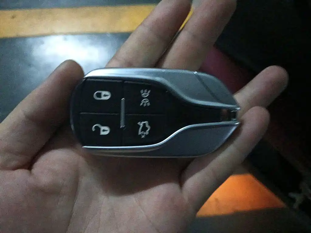 Maserati Ghibli — миниатюра 11