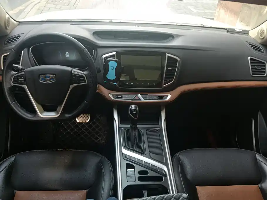 Geely Vision X6 — миниатюра 12
