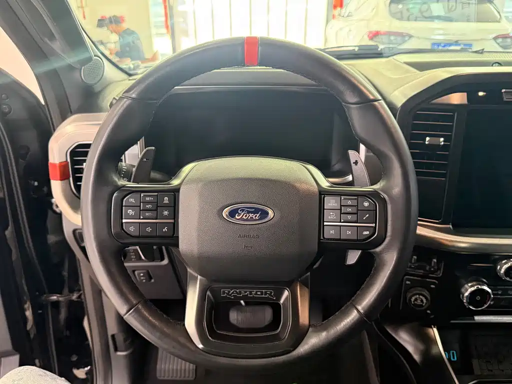 Ford F-150 Raptor — миниатюра 5