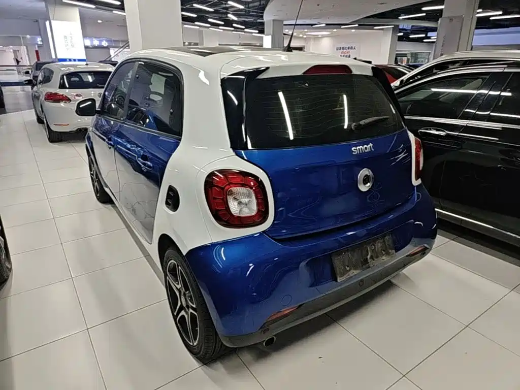 smart Smart Forfour — миниатюра 5