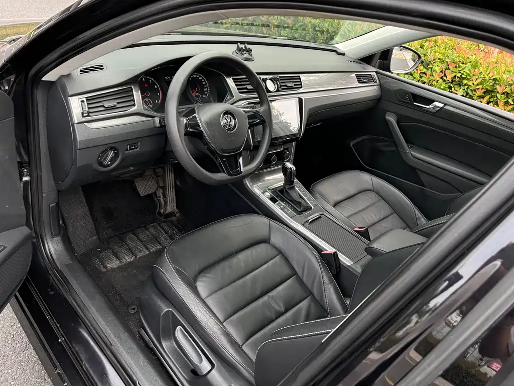 Volkswagen Passat — миниатюра 12