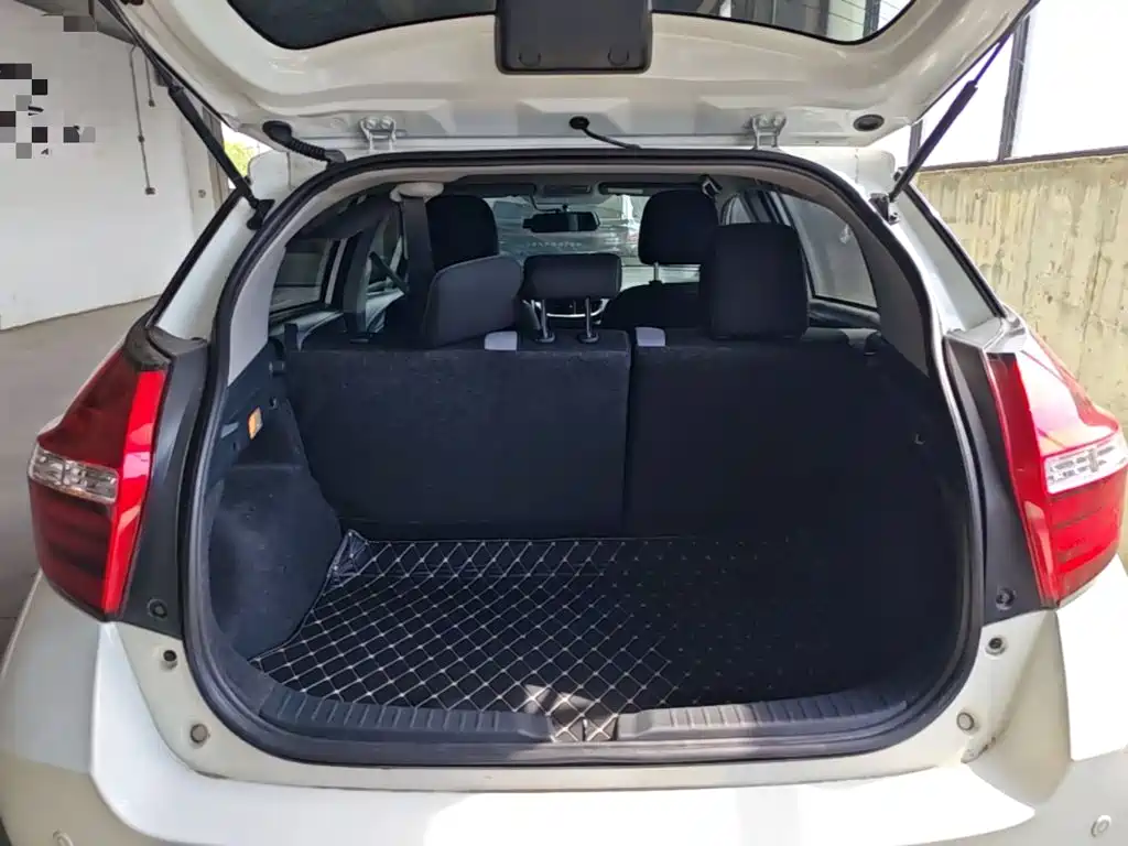 Toyota Yaris L — миниатюра 19