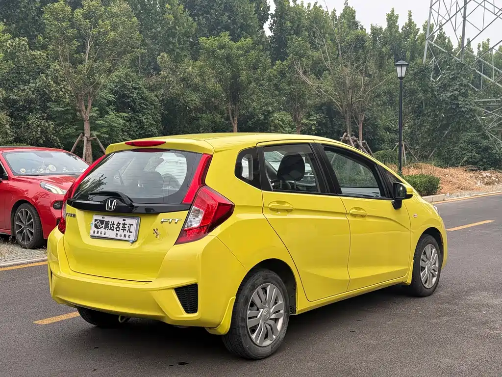 Honda Fit — миниатюра 9