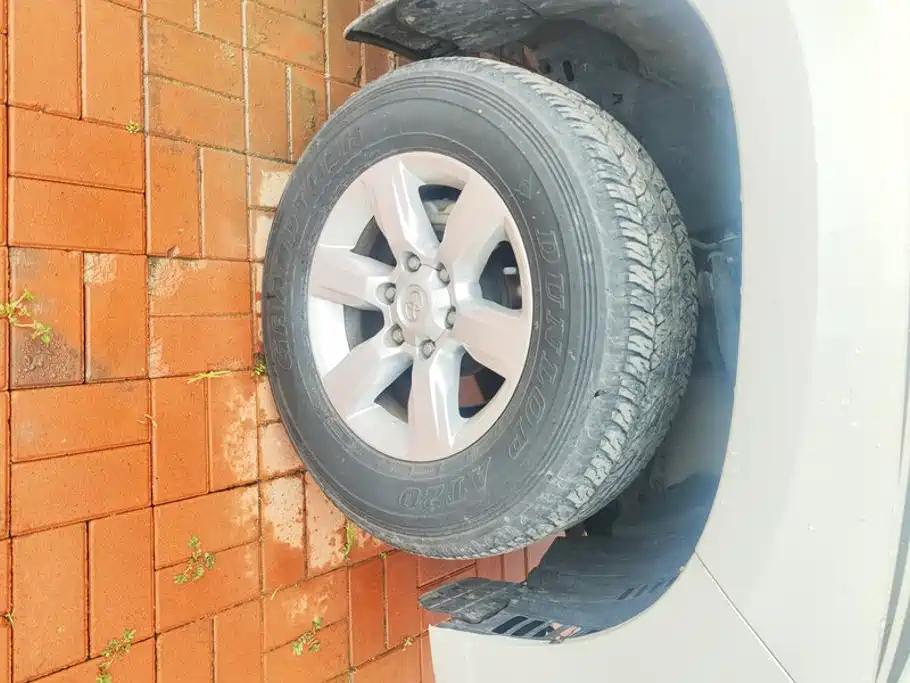 Toyota Prado — миниатюра 6