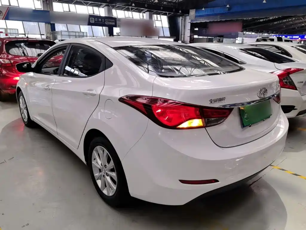 Hyundai Elantra Langdong — миниатюра 5