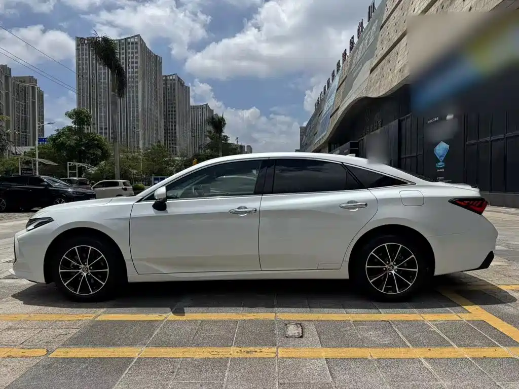Toyota Avalon — миниатюра 25