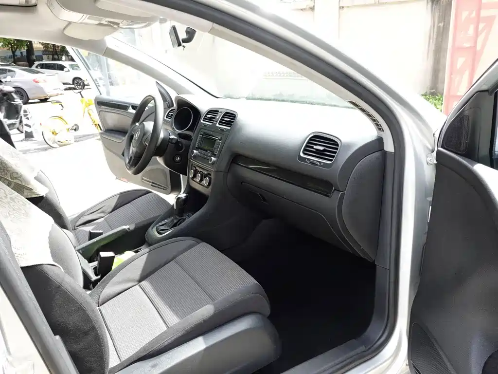 Volkswagen Golf — миниатюра 11