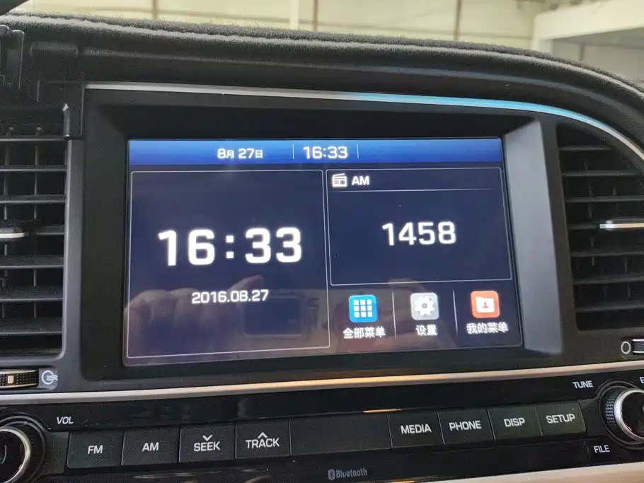 Hyundai Elantra — миниатюра 13