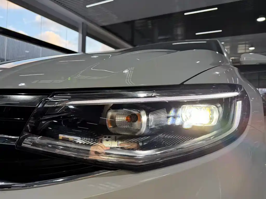 Volkswagen Bora — миниатюра 9