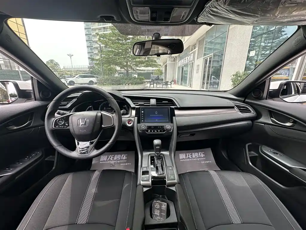 Honda Civic 2021 HATCHBACK 220TURBO CVT