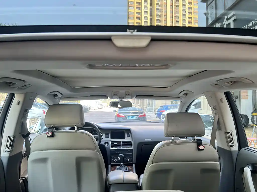 Audi Q7 — миниатюра 13