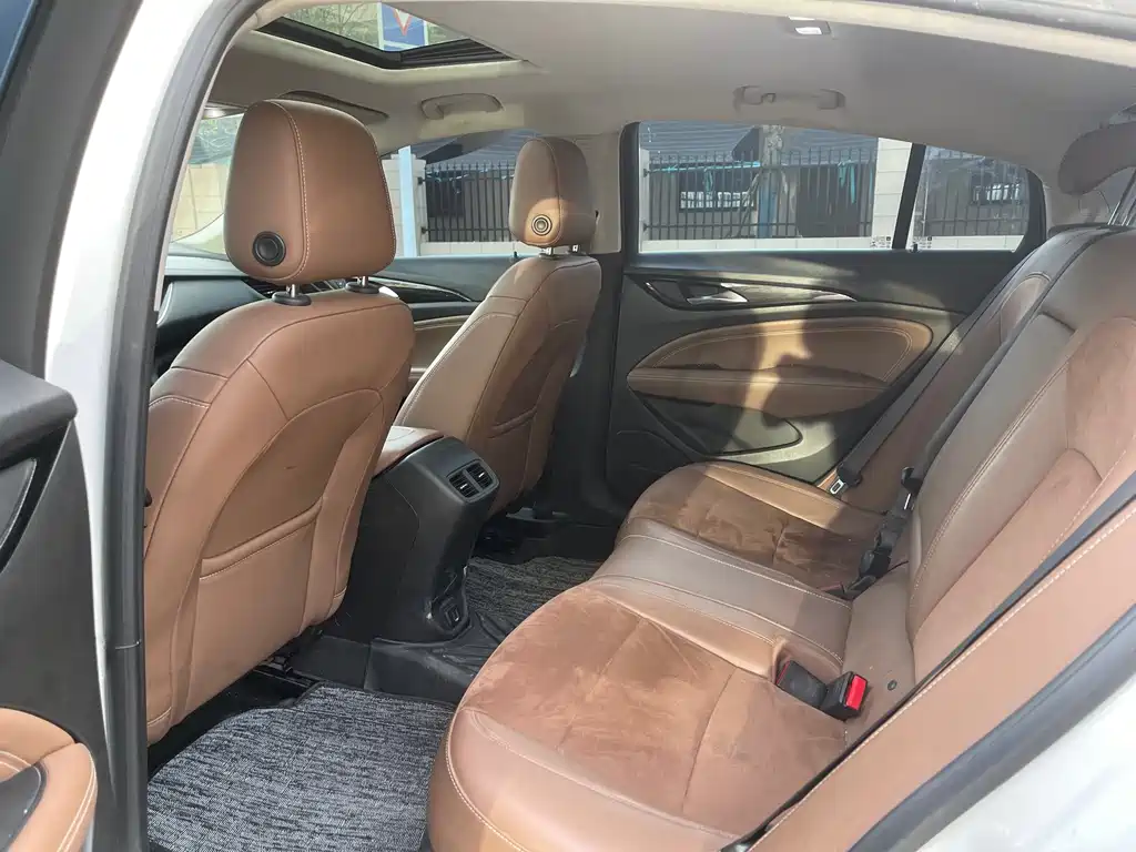 Buick Regal — миниатюра 5