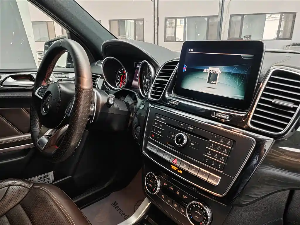 Mercedes-Benz GLS AMG — миниатюра 8