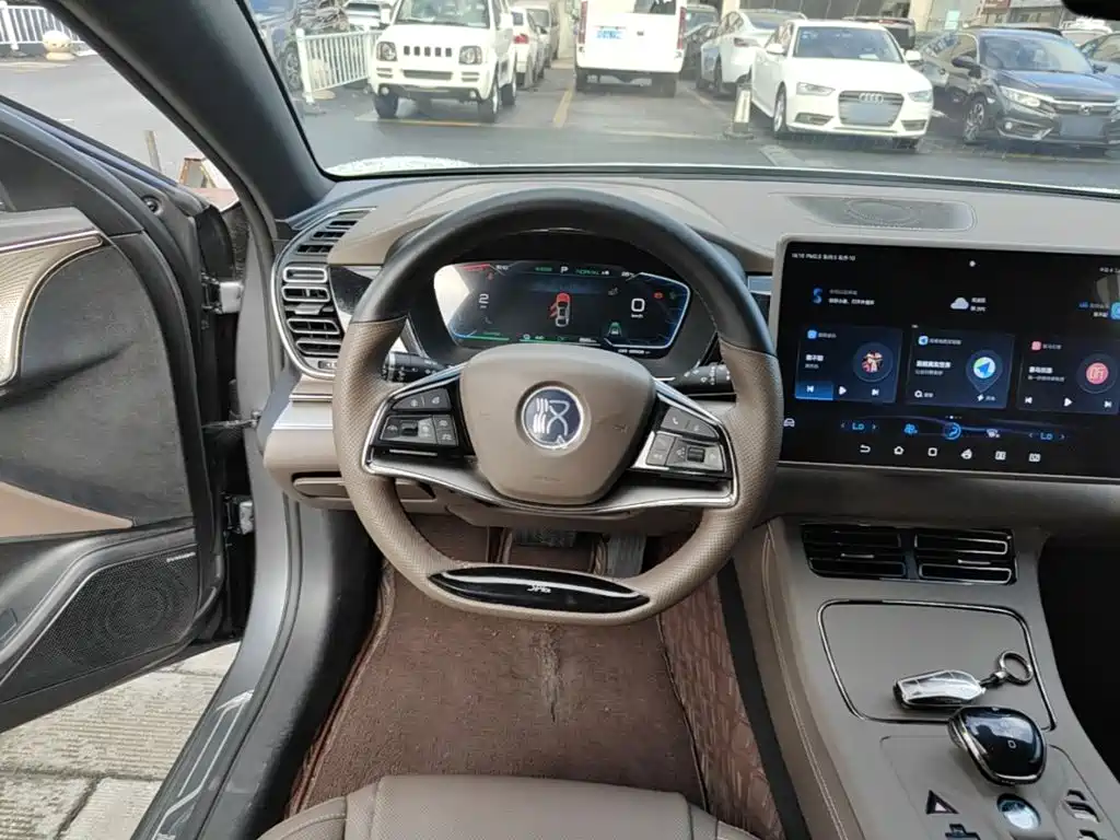 BYD Han — миниатюра 11