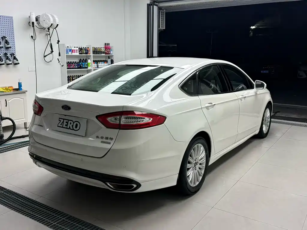 Ford Mondeo — миниатюра 6