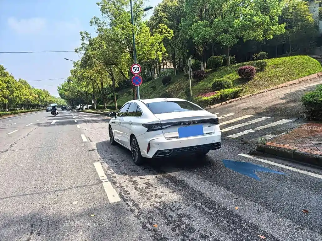 Chery Arrizo 8 — миниатюра 9