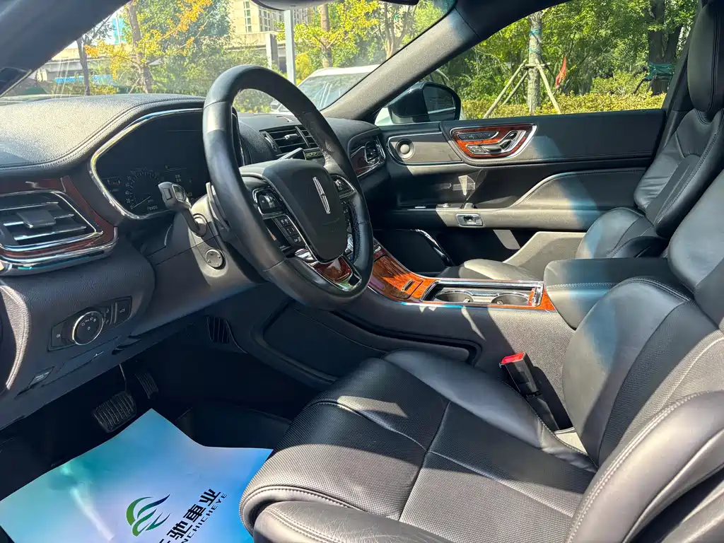 Lincoln Continental — миниатюра 15