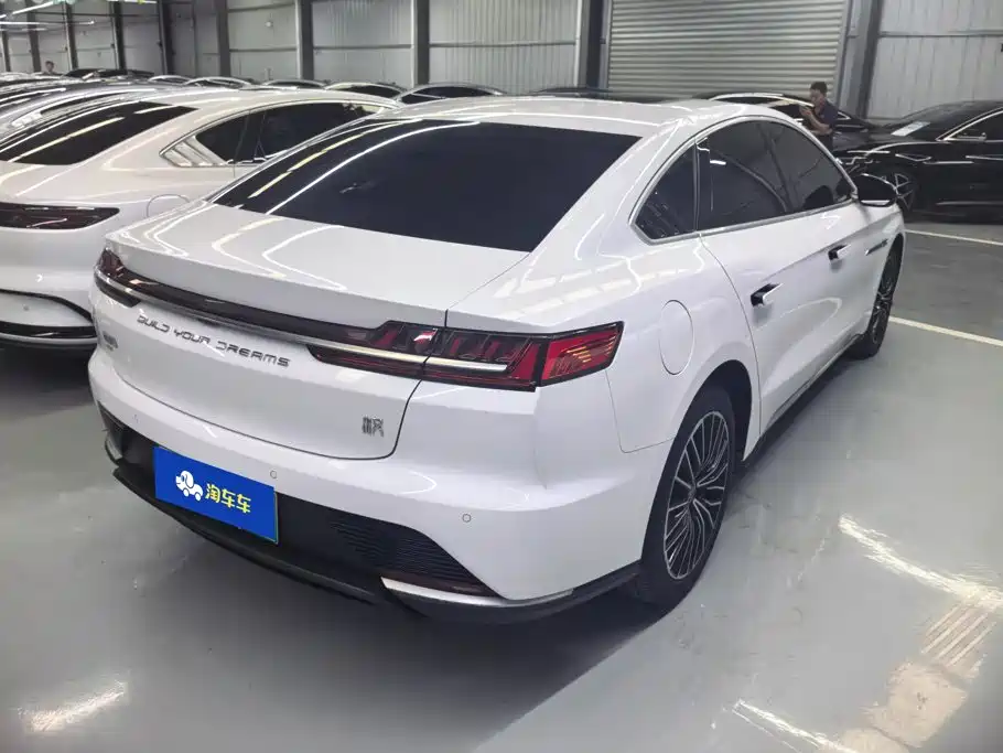 BYD Han — миниатюра 3