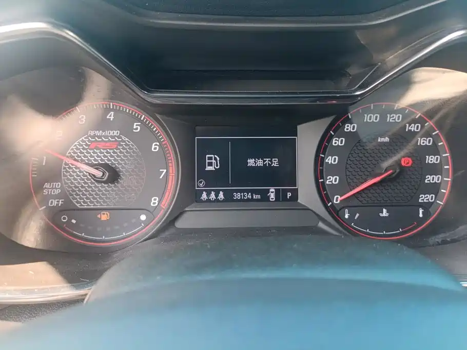 Chevrolet Tracker — миниатюра 14