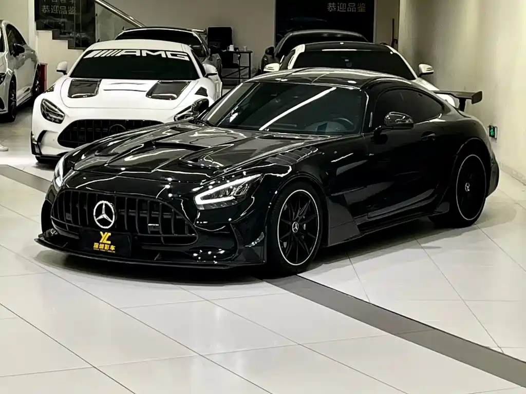 MERCEDES-BENZ AMG GT