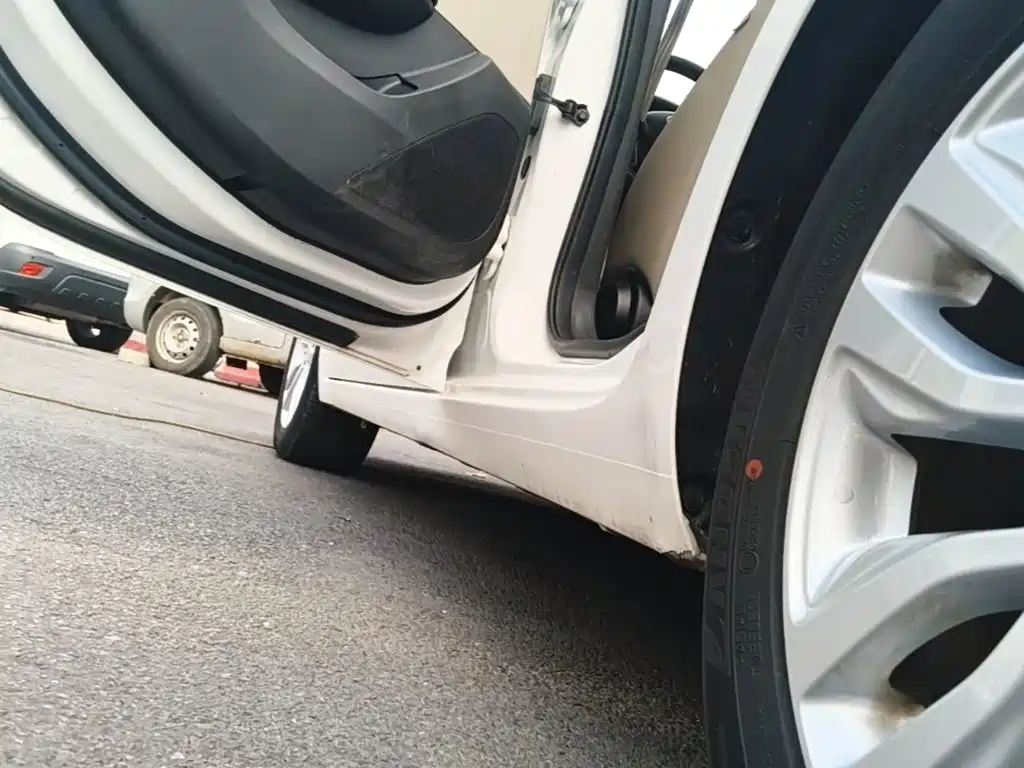 Buick Excelle — миниатюра 22