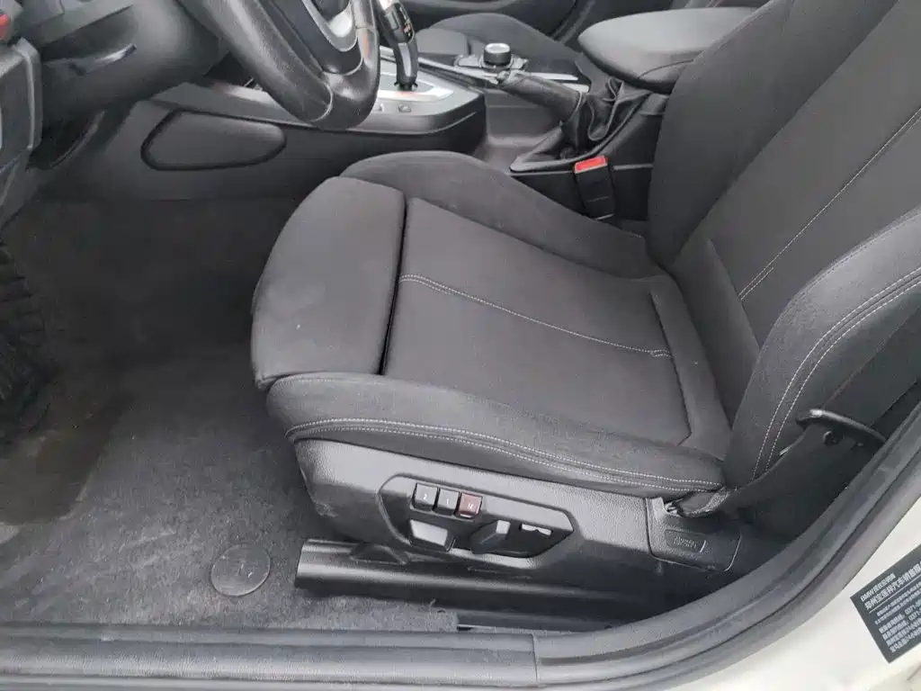 BMW 1 Series (Import) — миниатюра 20
