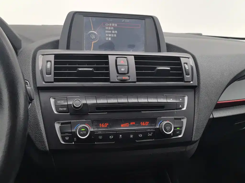 BMW 1 Series (Import) — миниатюра 12