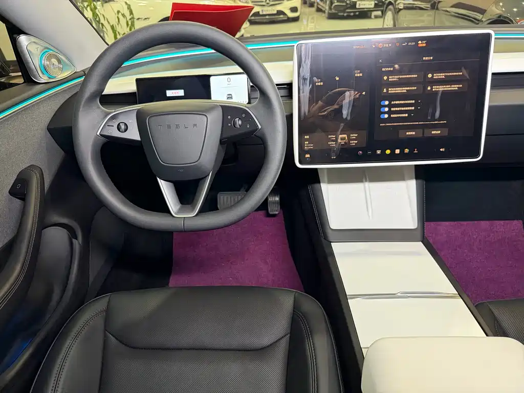 Tesla Model 3 — миниатюра 18