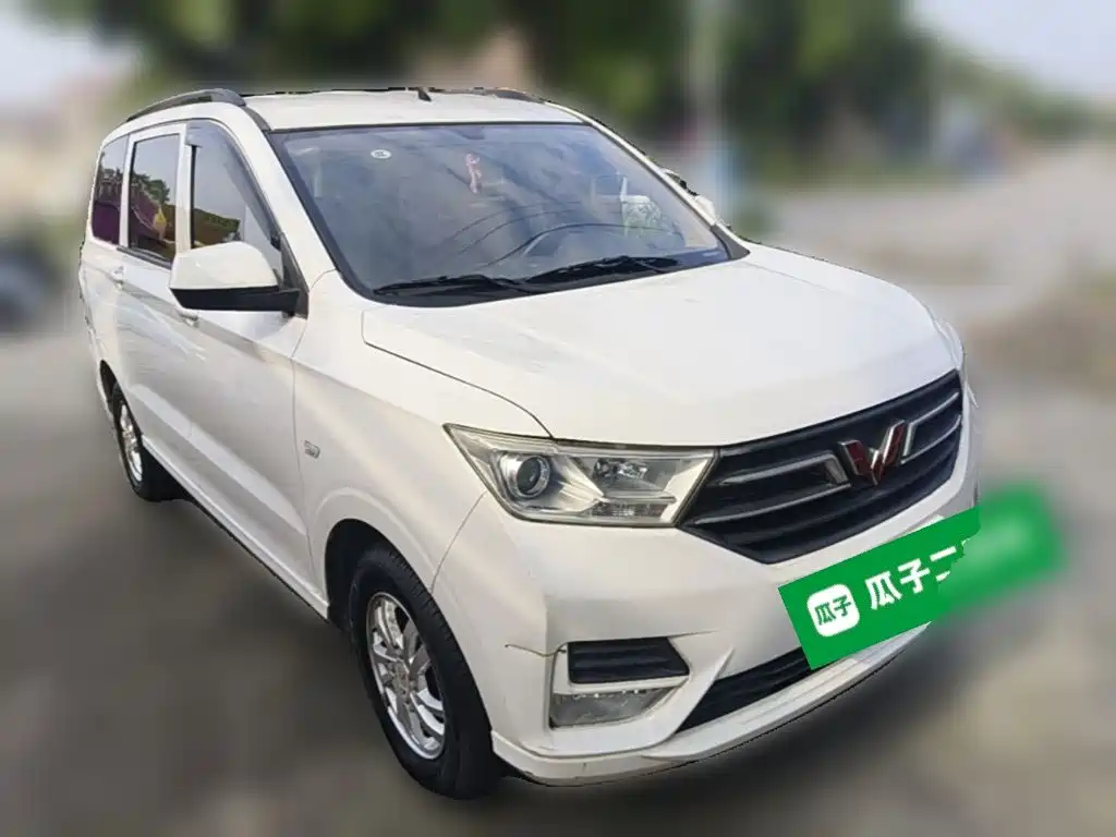 Wuling Hongguang — миниатюра 6