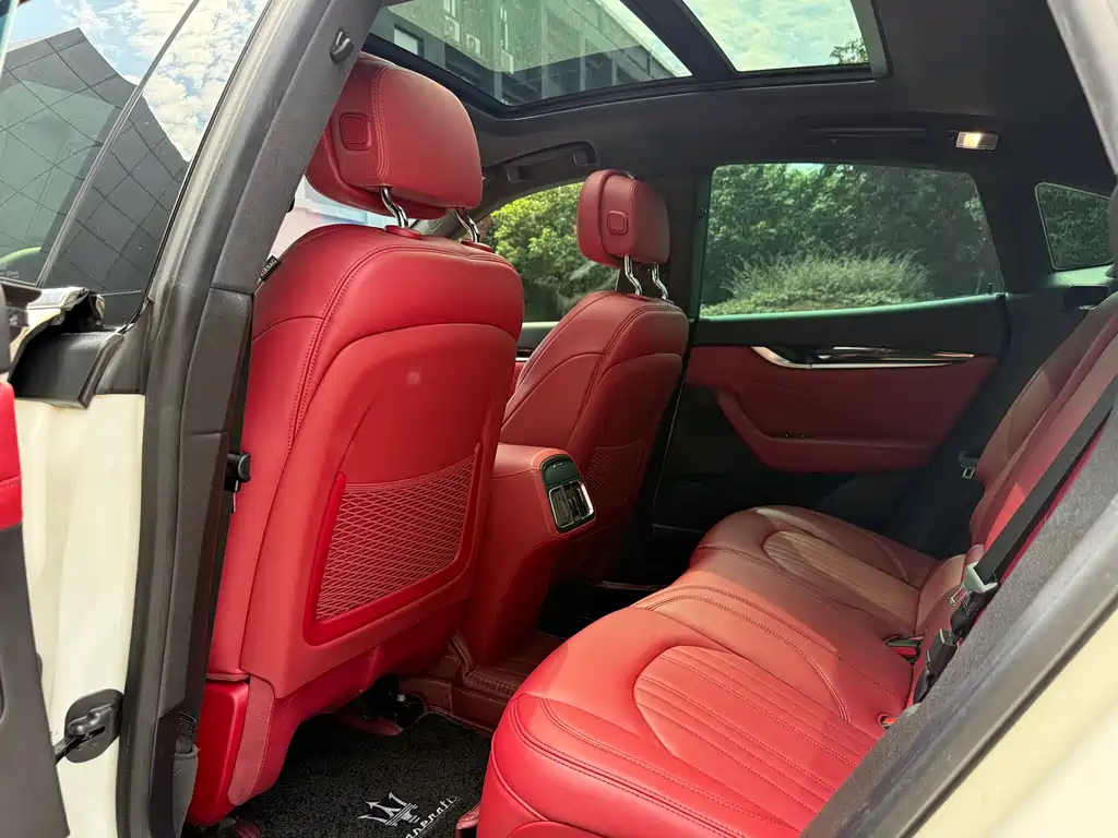 Maserati Levante — миниатюра 13