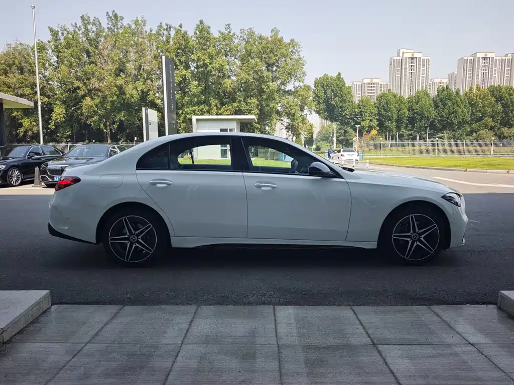 Mercedes-Benz C-Class C 2026 C 260 L Sport