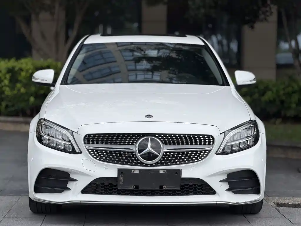 Mercedes-Benz C-Class — миниатюра 2