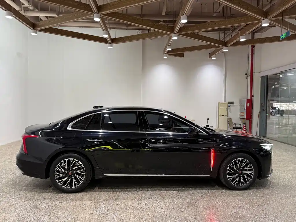 Hongqi Hongqi H5 — миниатюра 8