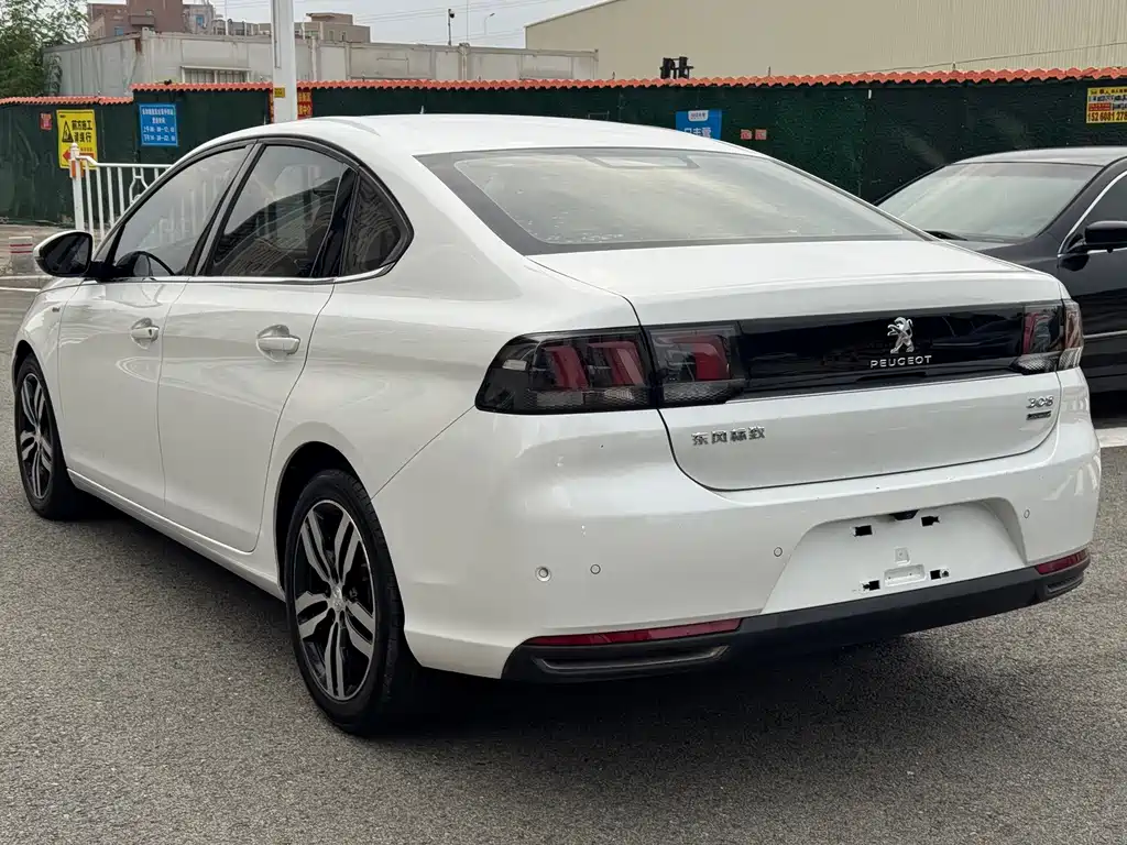 Peugeot 308 — миниатюра 7
