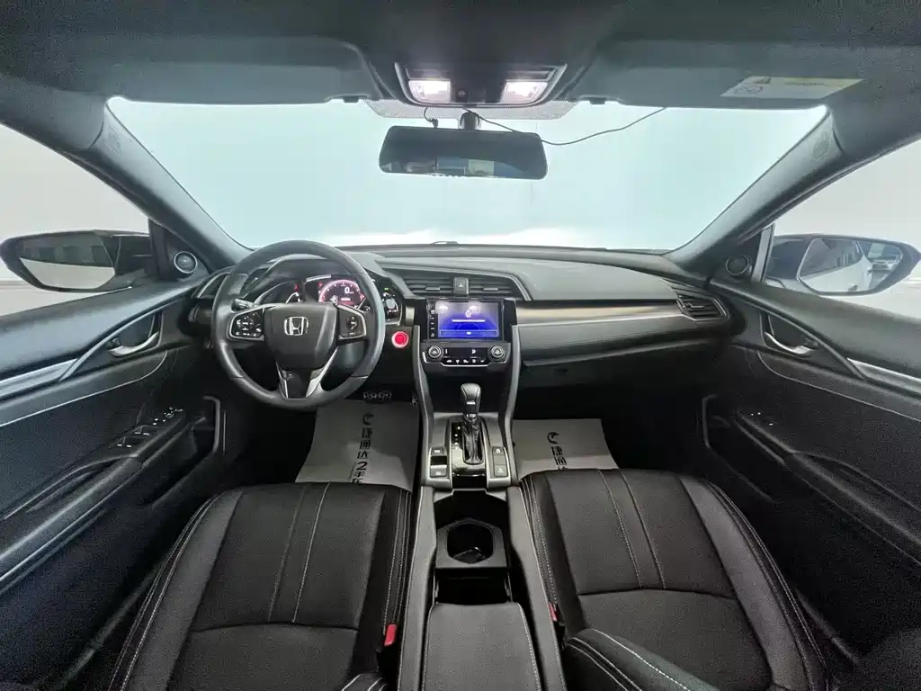 Honda Civic — миниатюра 8