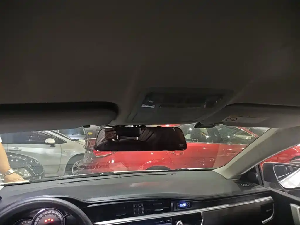Toyota Corolla — миниатюра 18