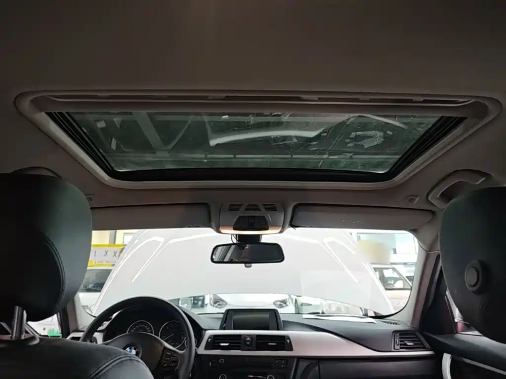 BMW 3 Series — миниатюра 18