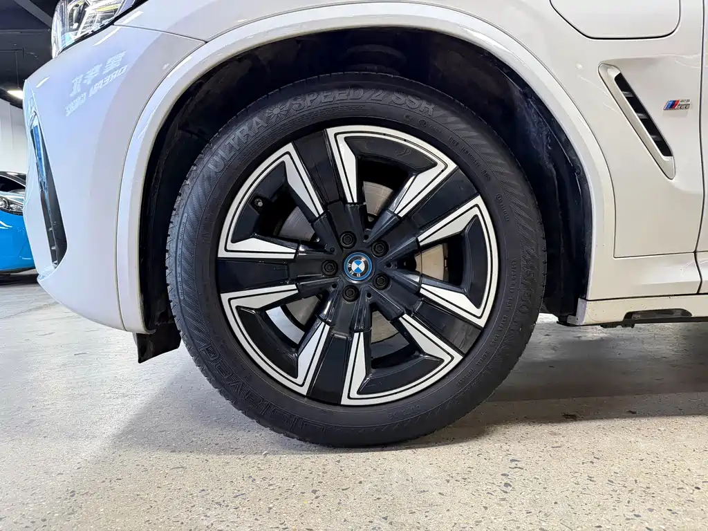 BMW iX3 — миниатюра 25