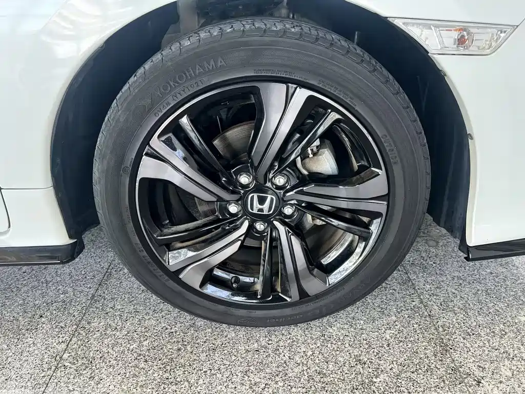 Honda Civic — миниатюра 16