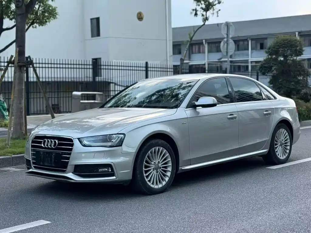 Audi A4L 2016